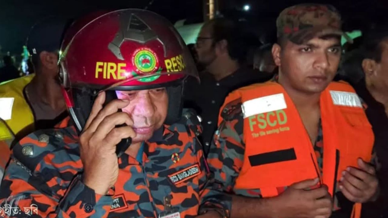 ৪০ জনের মরদেহ পানির নিচে: ফায়ার সার্ভিস