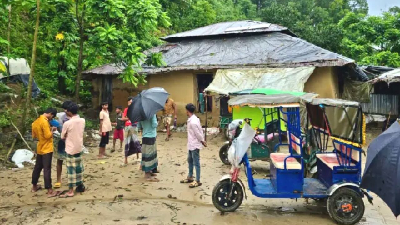 লামায় এক রাতে তিন ঘরে ডাকাতি